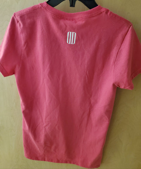 DEMARCIANO survivor pink and white T